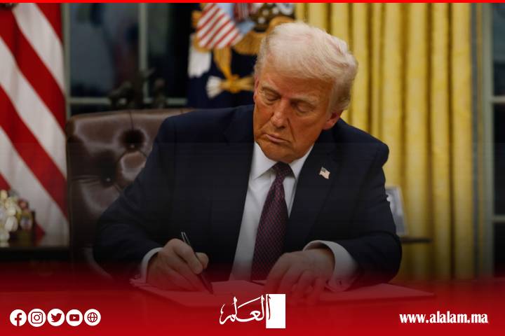 Le président américain signe un décret dans lequel il s’engage à assurer la sécurité de l’État du Qatar